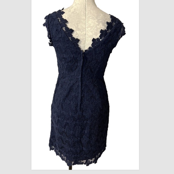 Lilly Pulitzer Dress 4 Navy Blue Cotton Sheath V Neck Back Sleeveless - Picture 3 of 11